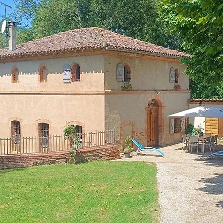 בית נופש Le Moulin De Christine Saint-Nauphary